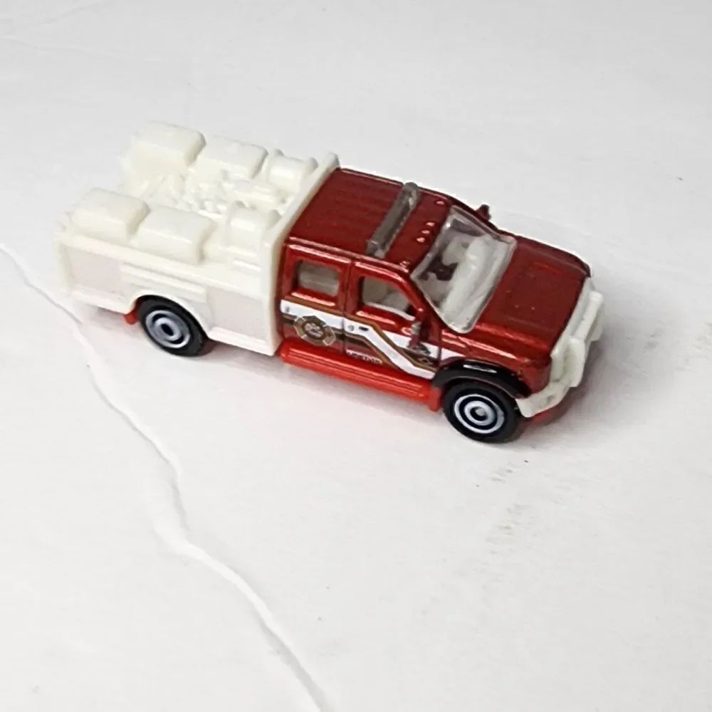 MATCHBOX THAILAND 2010 PRODUCTION FORD F550 SUPER DUTY TOY CAR   COLLECTABLES